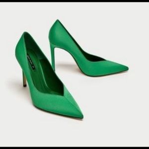Zara emerald green satin pumps 37
